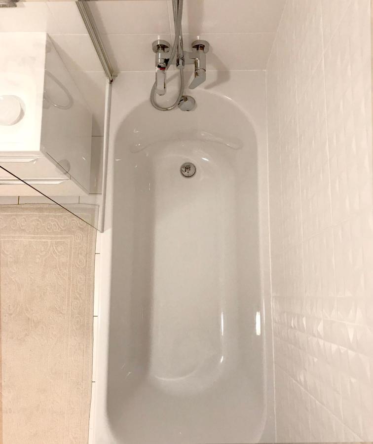 Apartament Flora Deluxe Naswietlanie Uv เบียวิสตอก ภายนอก รูปภาพ